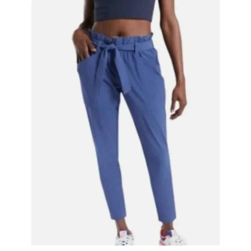 NWOT ATHLETA Skyline Pant Featherweight Elastic Waist Belted Blue in 10
